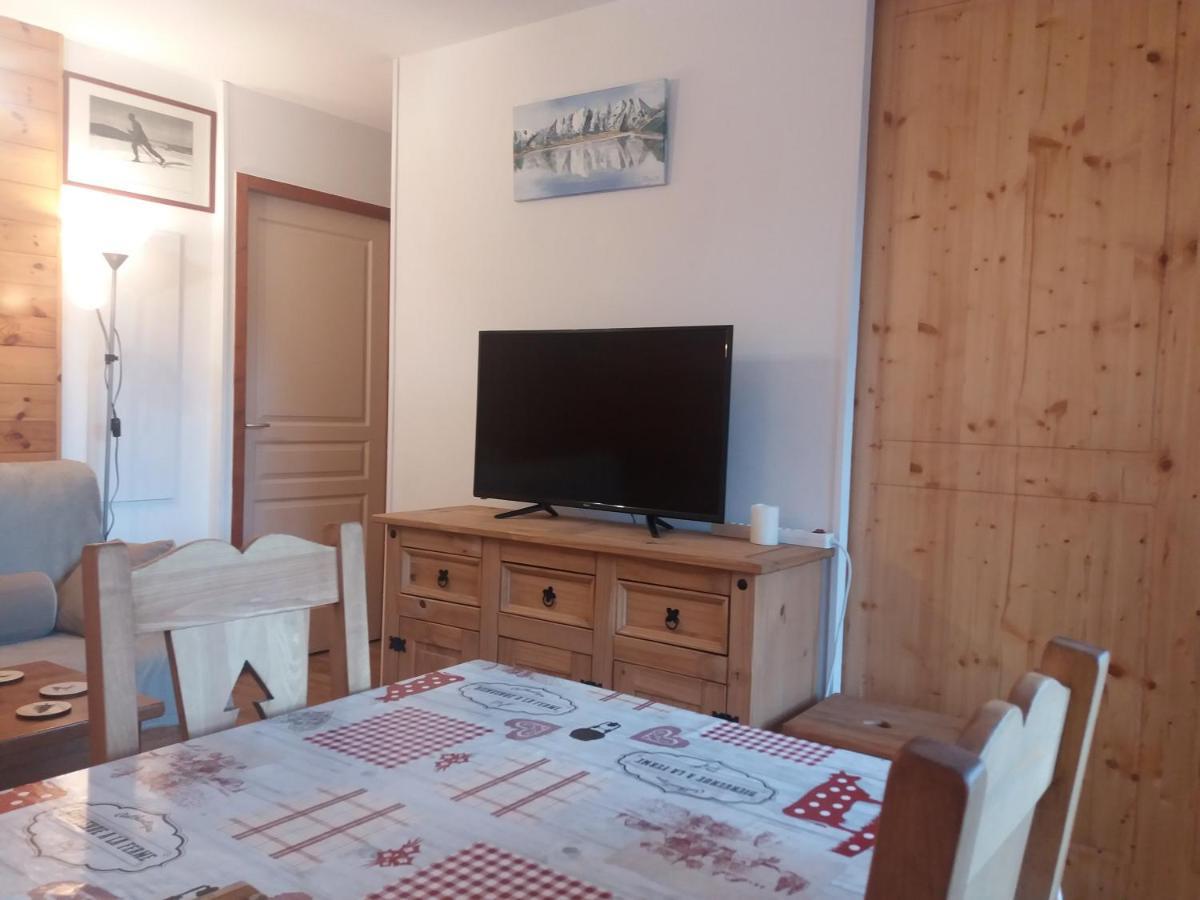 Chaleureux Appartement Au Coeur Des Orres 1800, Menage Compris Les Orres Exterior photo